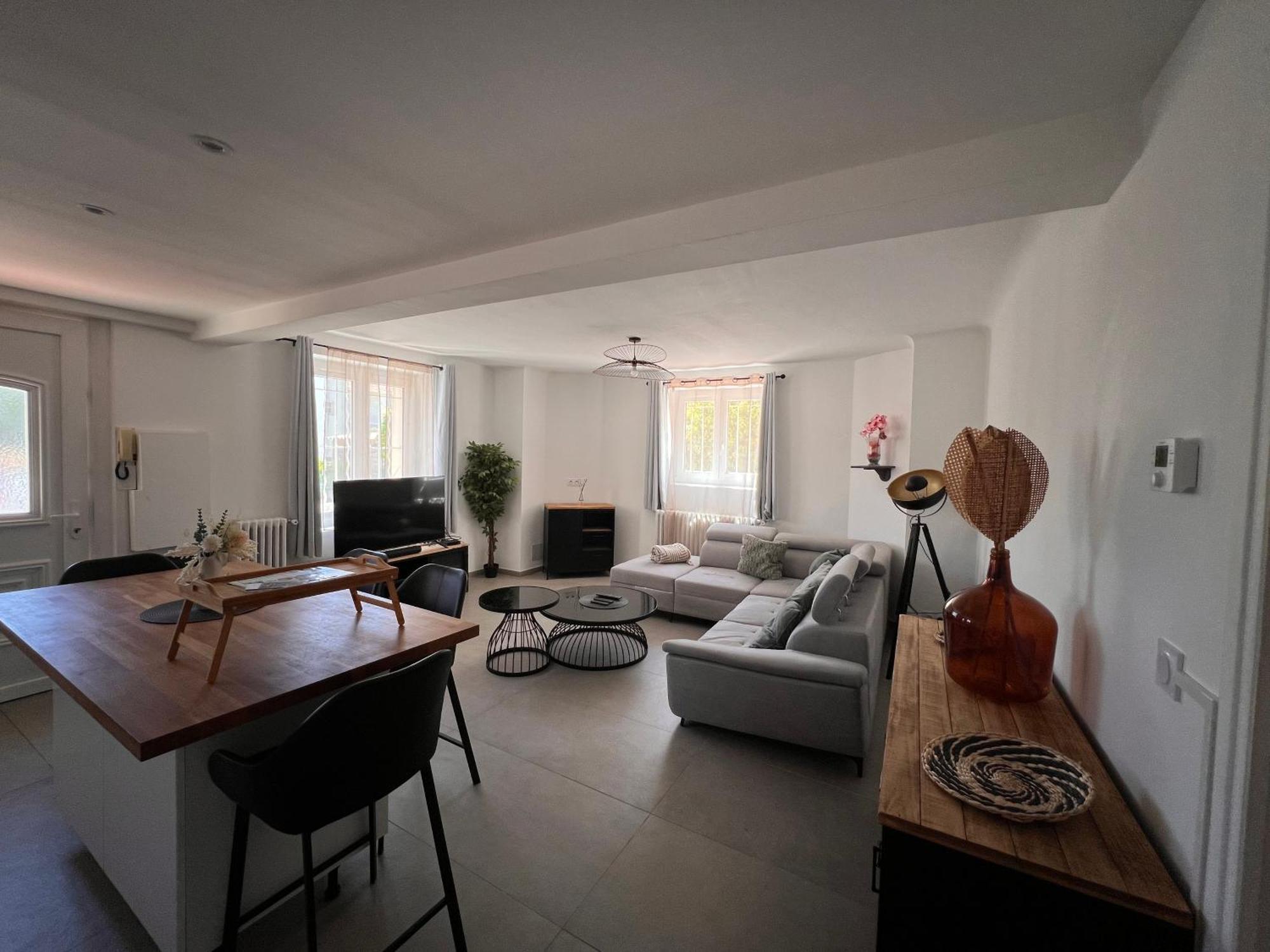 Provence Deux & Jardin Apartment *