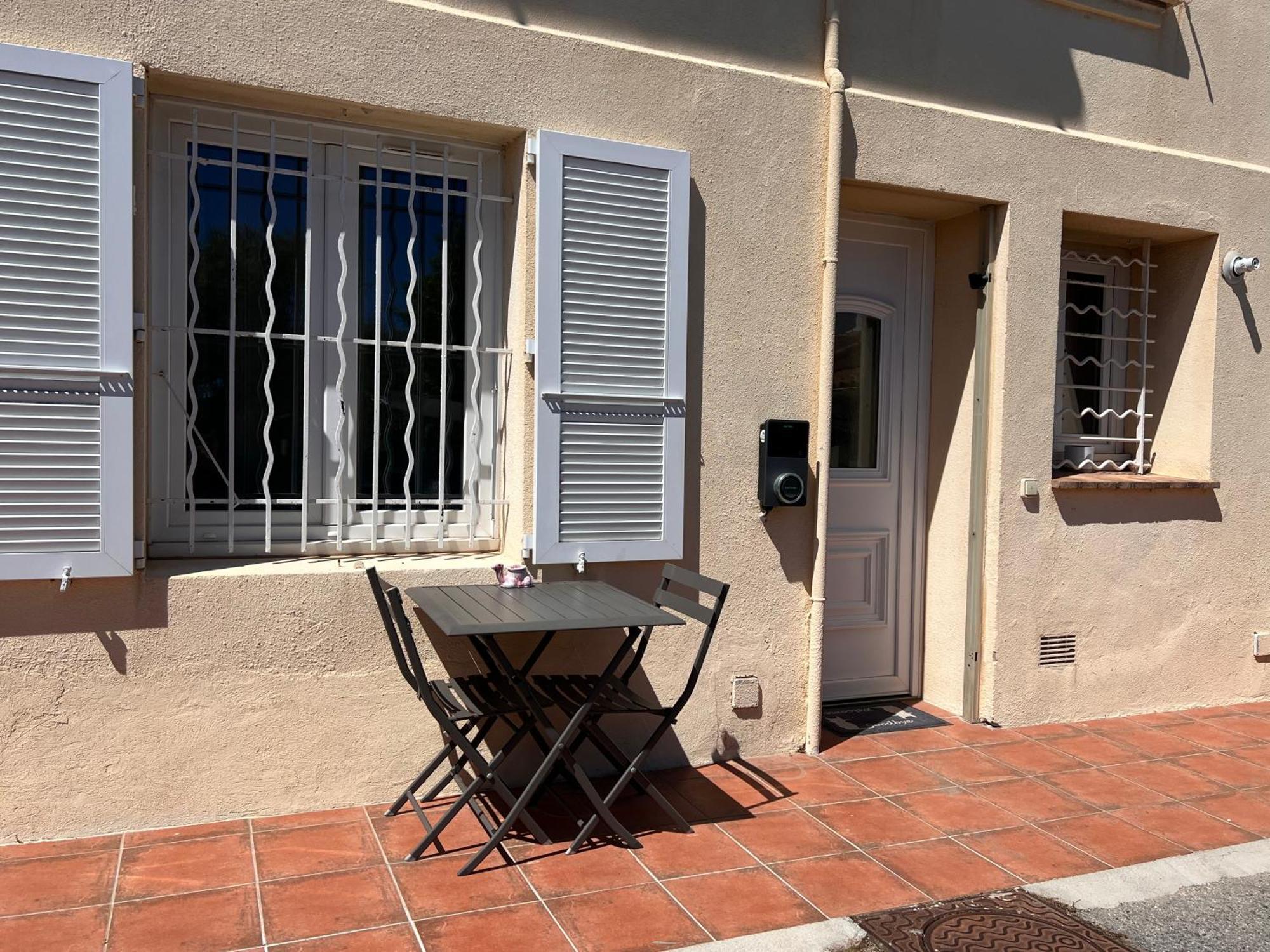Apartamento Provence Deux & Jardin *